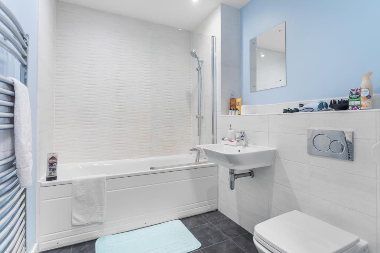 Modern 2 Bed Near Bullring,birmingham Centre - Free Parking Birmingham