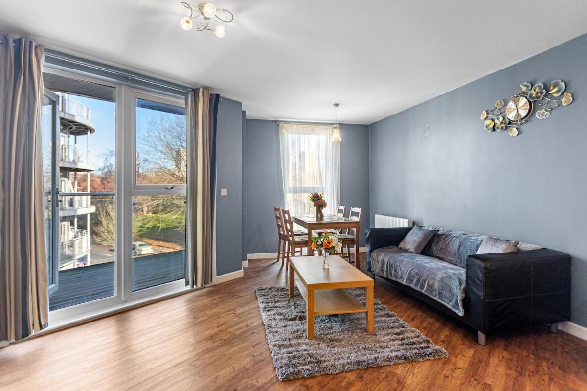 Apartment Modern 2 Bed Near Bullring,birmingham Centre - Free Parking *